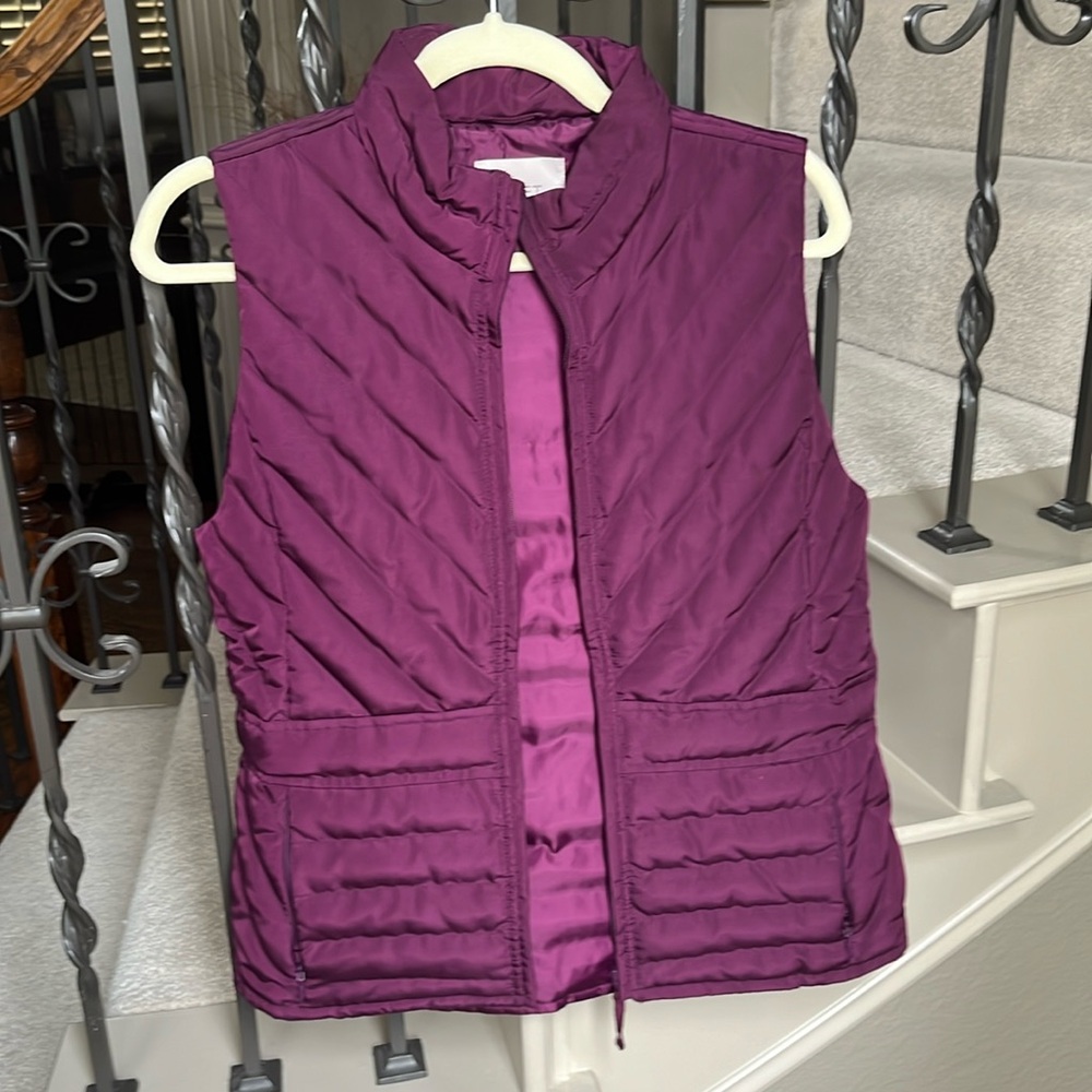 LOFT Puffer Vest